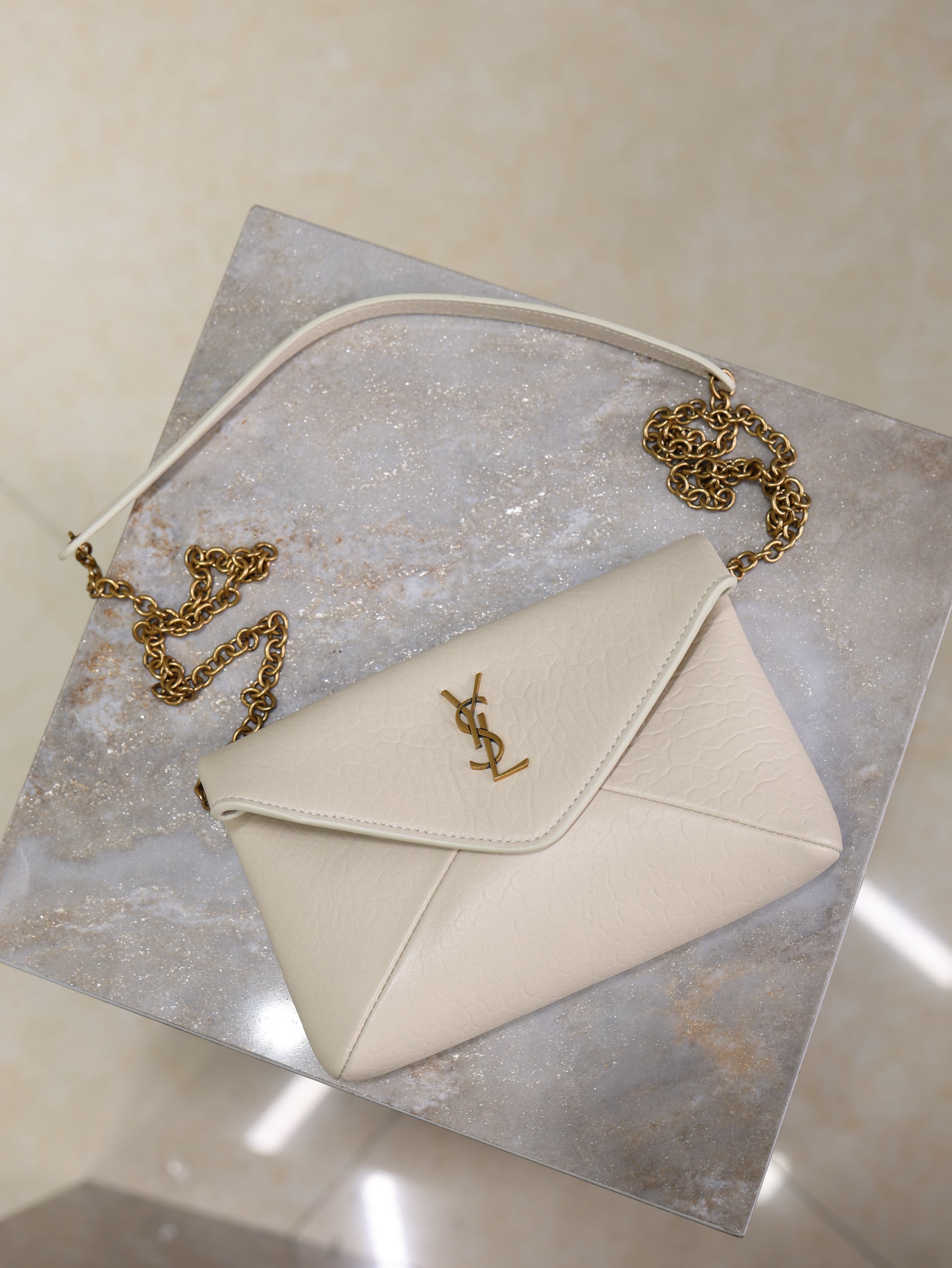 YSL 25S CALYPSO MINI 19 IN BLANC VINTAGE LAMBSKIN GOLD HARDWRE