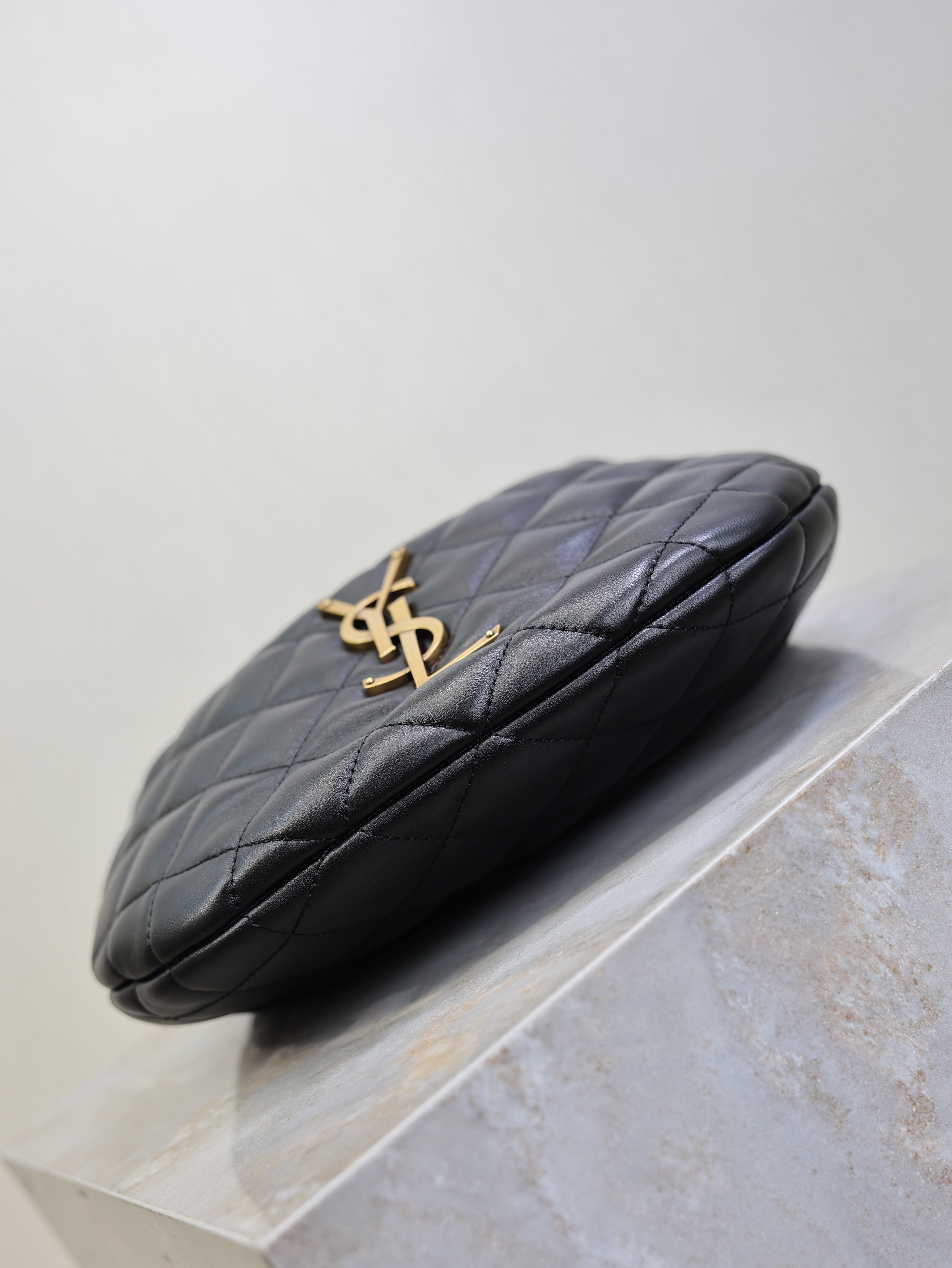 YSL 25S ICARE BABY 17 IN BLACK QUILTED CALFSKIN GOLD HARDWRE