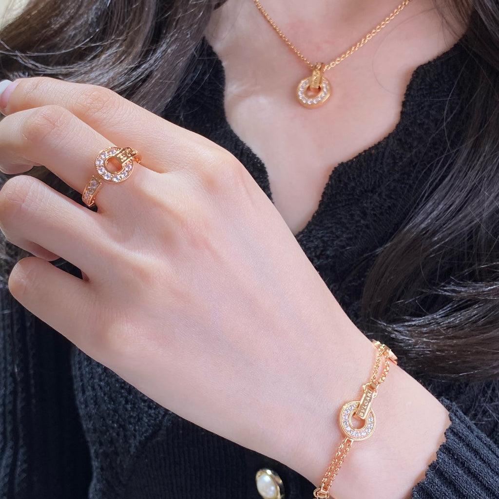 18K BVLGARI Diamond Ring