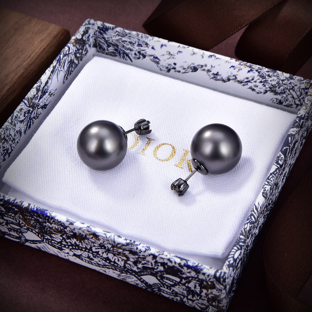 18K Dior Tribales Black Resin Pearls Earrings
