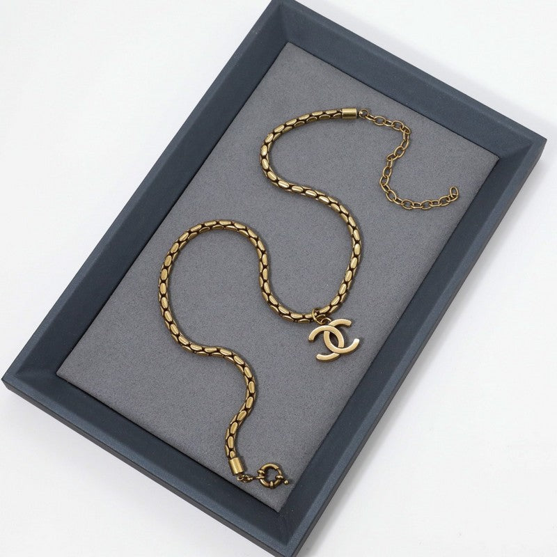 18K  Chanel Vintage Gold Choker Necklace