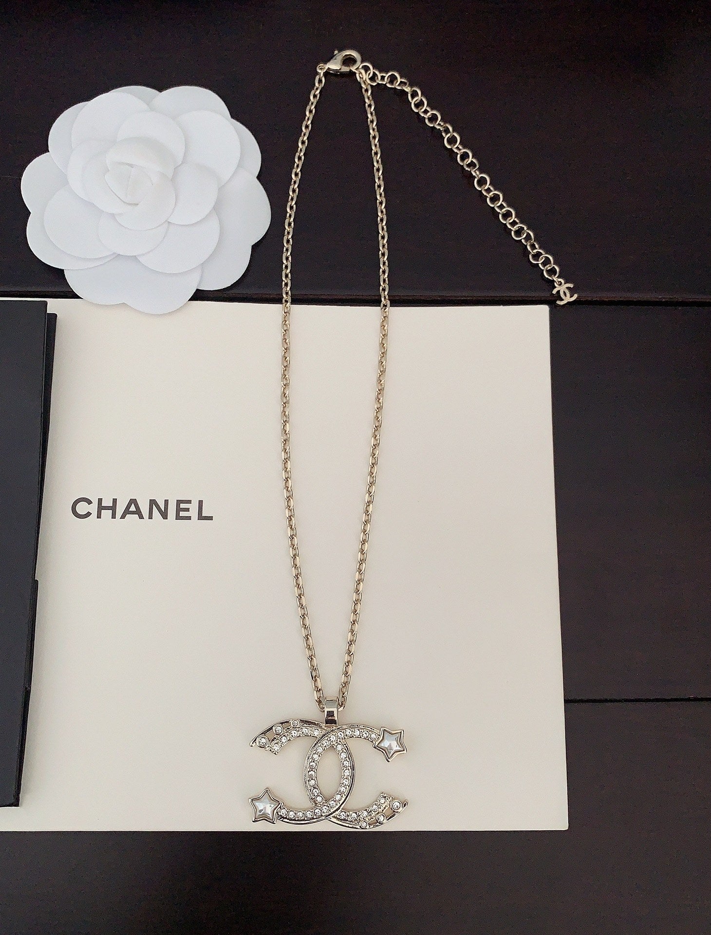 18K  Chanel Star Choker Necklace