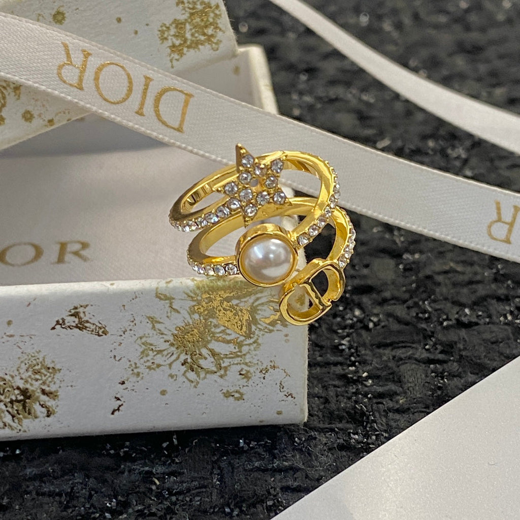 18K Dior Star Pearl Ring