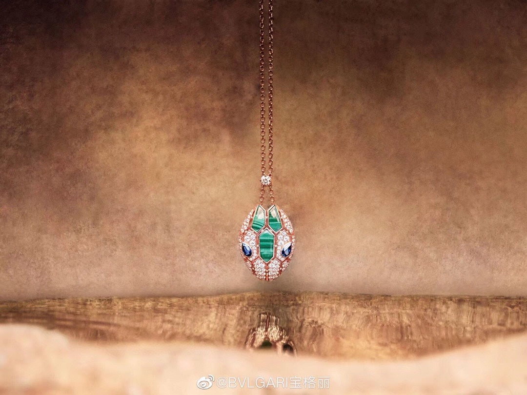 18K BVLGARI Serpenti Malachite Necklace