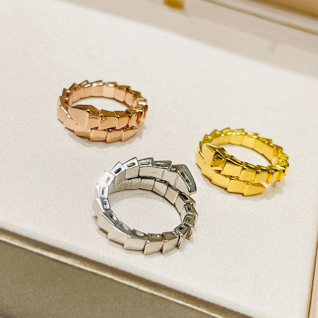 18K BVLGARI Serpenti Viper Ring