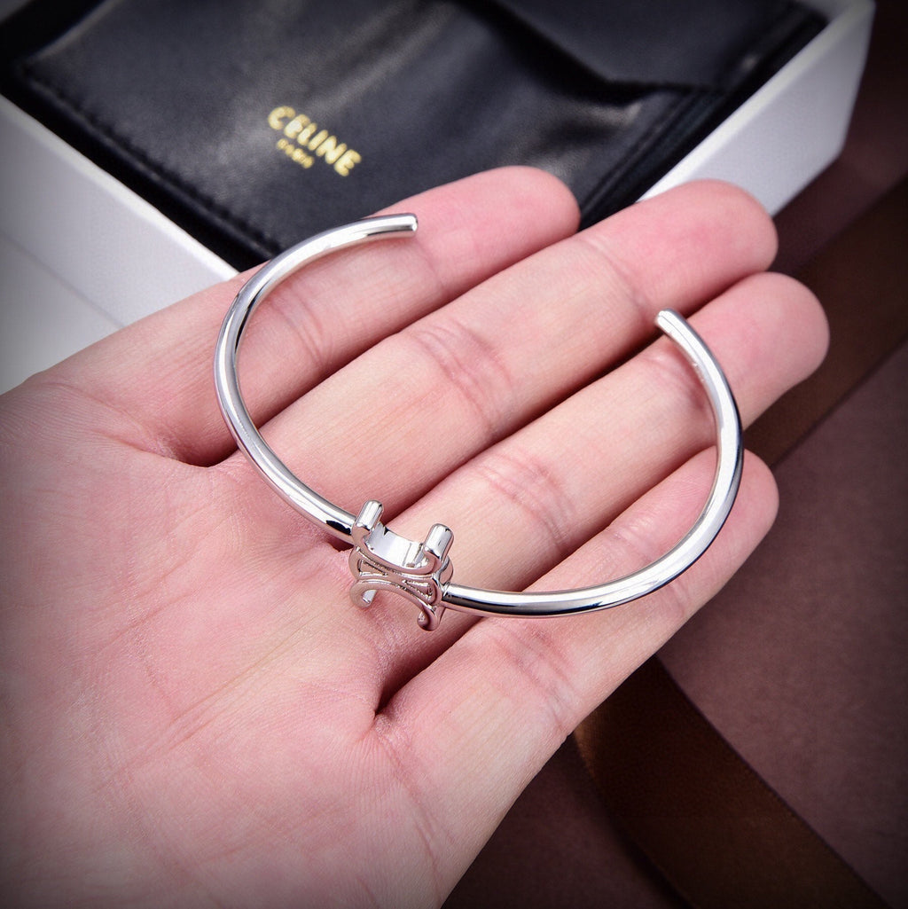 18K Celine Asymmetric Bracelet