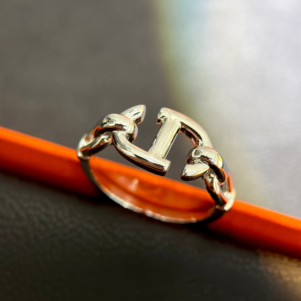 18K Farandole Hermes Ring