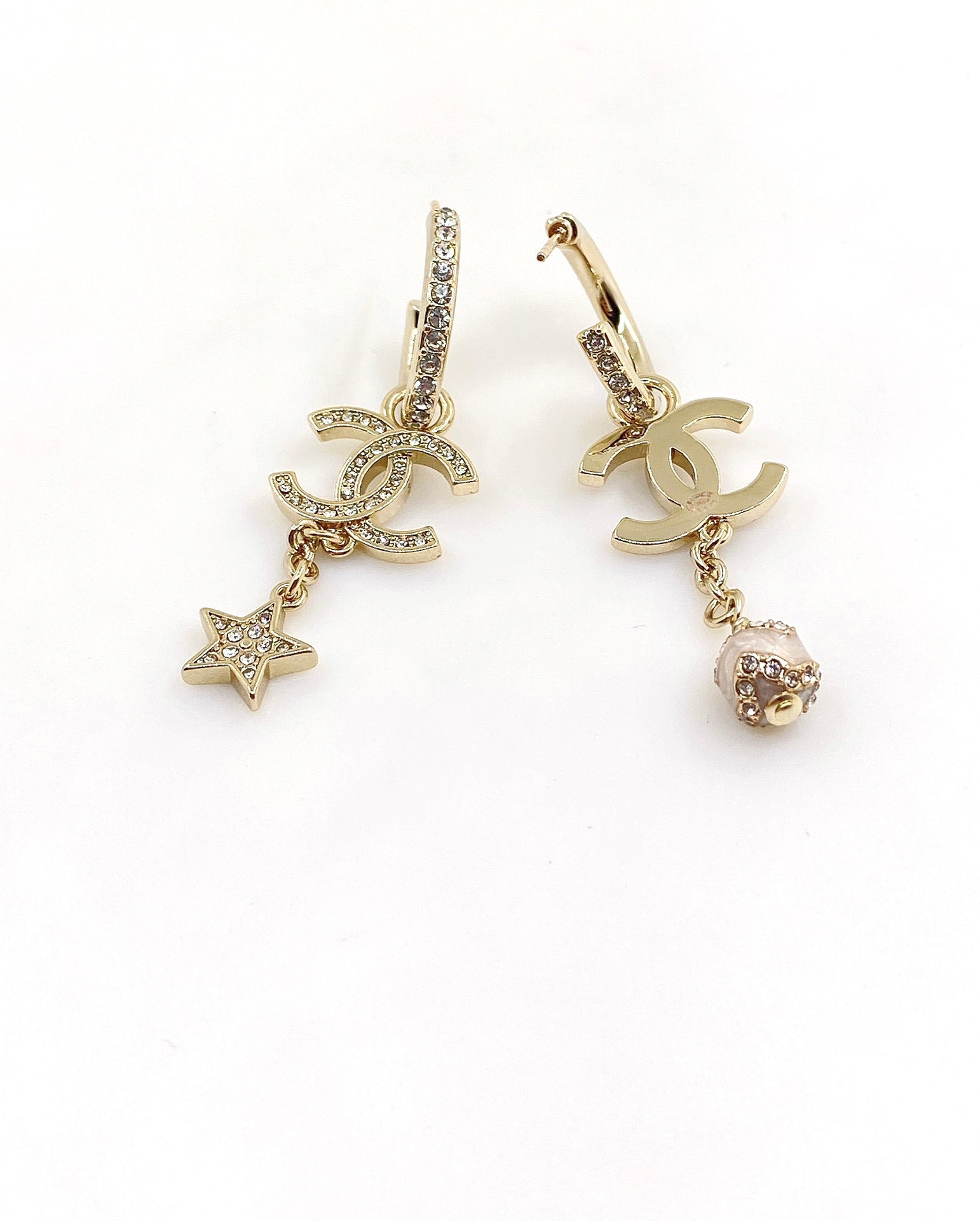 18K  Chanel Star Pearls Pendant Earrings