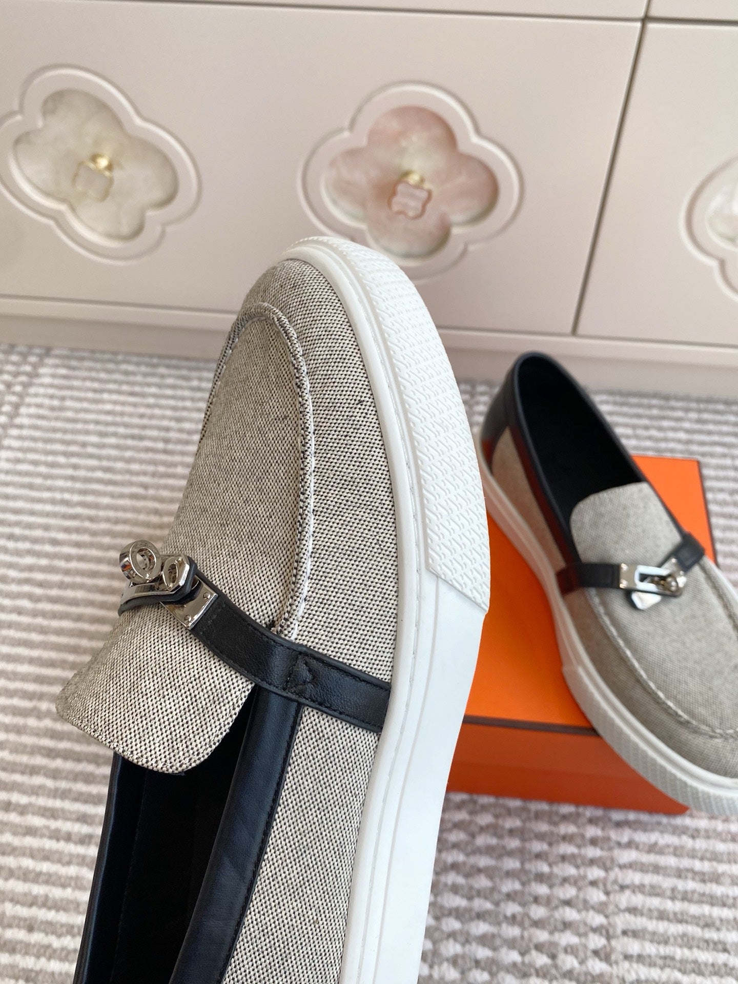 HERMES 25S SLIP-ON IN GREY CANVAS AND BLACK LAMBSKIN WITH SILVER HARDWARE