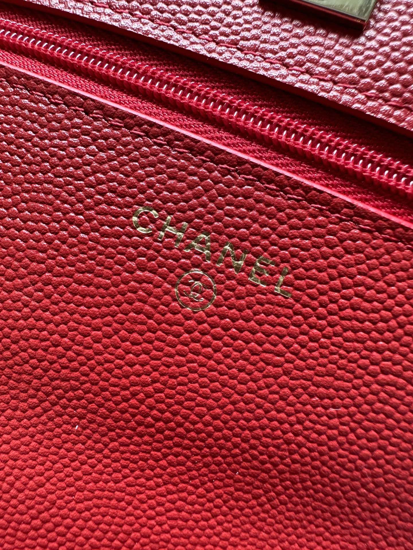 CHANEL 25S MINI FLAP BAG 19 IN RED CAVIAR LEATHER