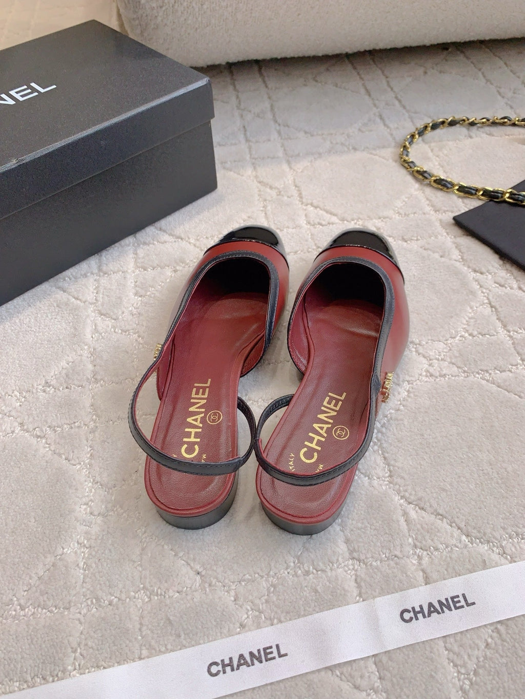 CHANEL 25S SLINGBACK IN BLACK AND ROSEWOOD CALFSKIN GOLD HARDWARE