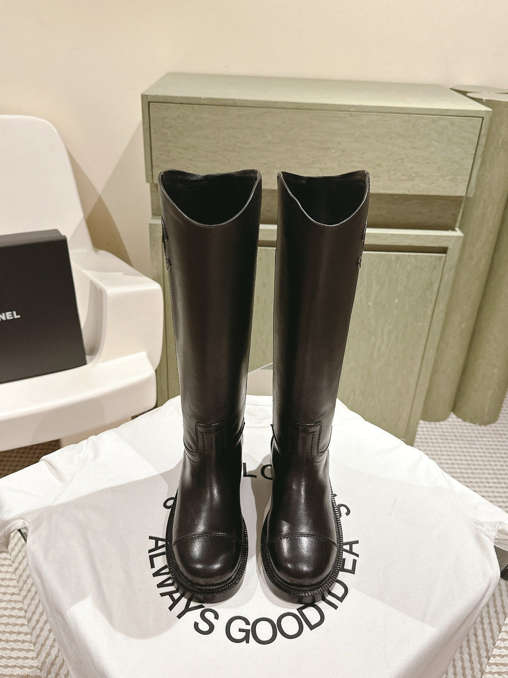 CHANEL HIGH BOOTS BLACK CALFSKIN