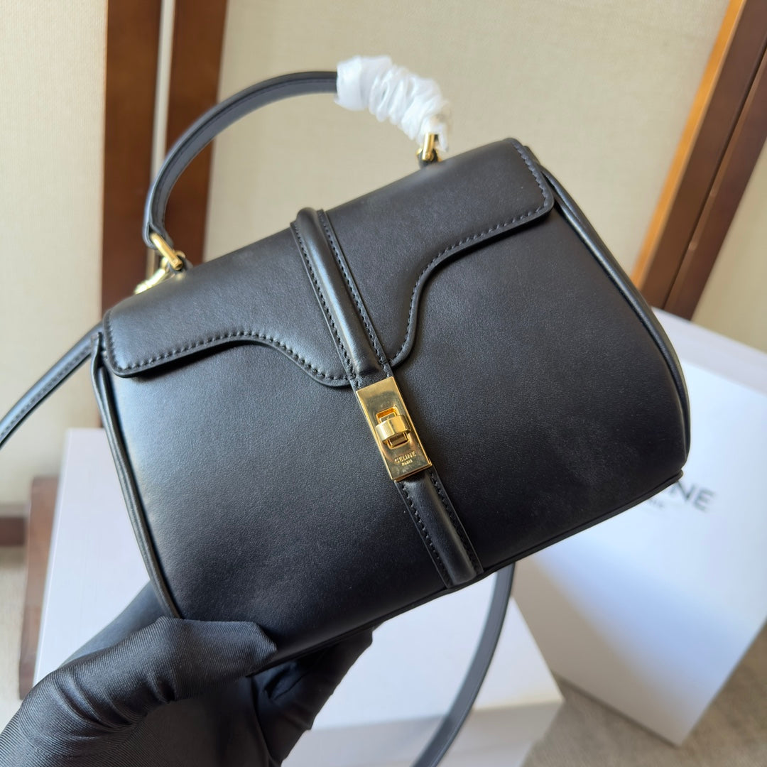 CELINE CLASSIQUE BAG 17 IN BLACK CALFSKIN GOLD HARDWARE
