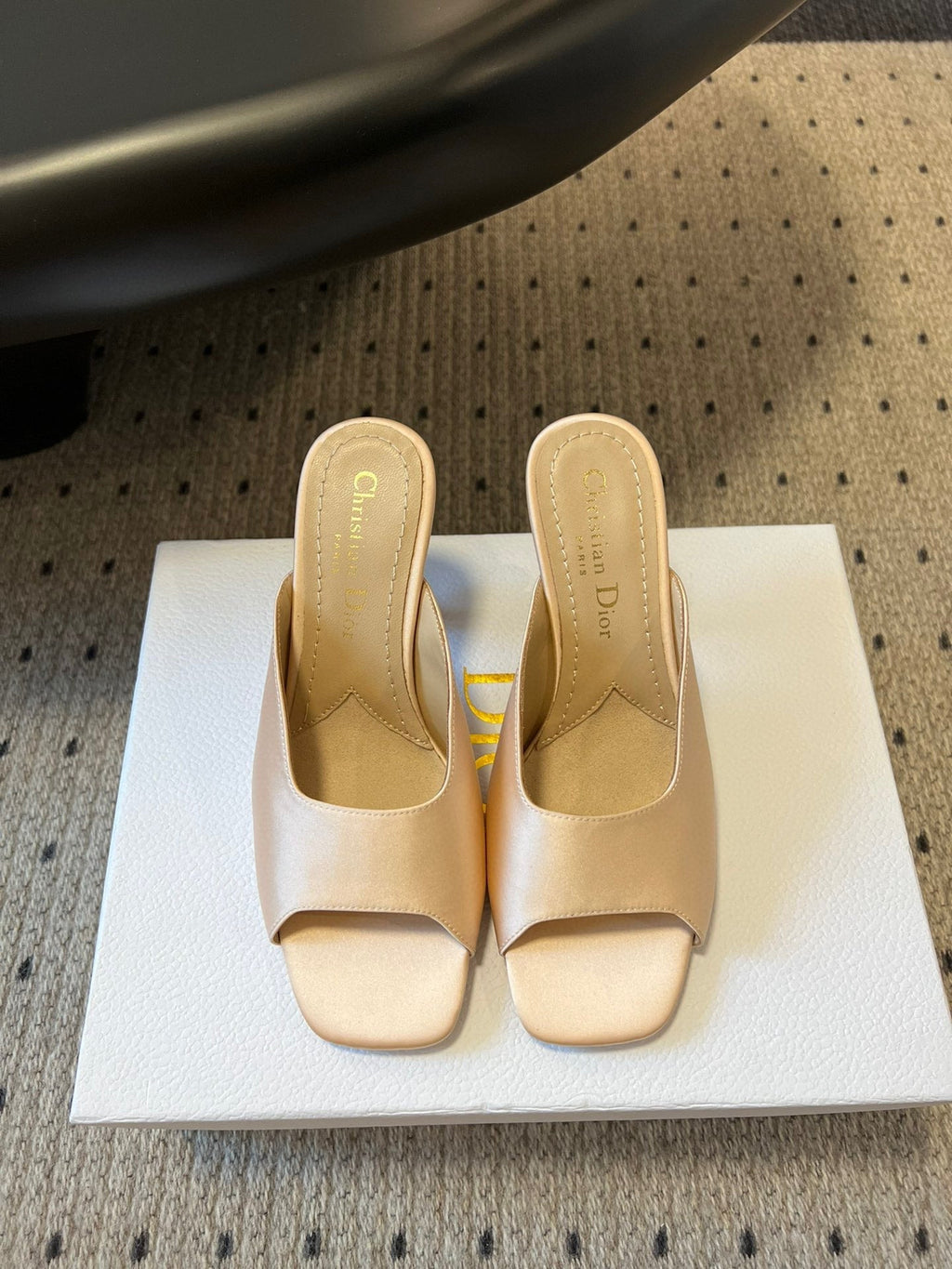 DIOR CD TRIBALES PUMPS IN BEIGE SATIN AND CALFSKIN