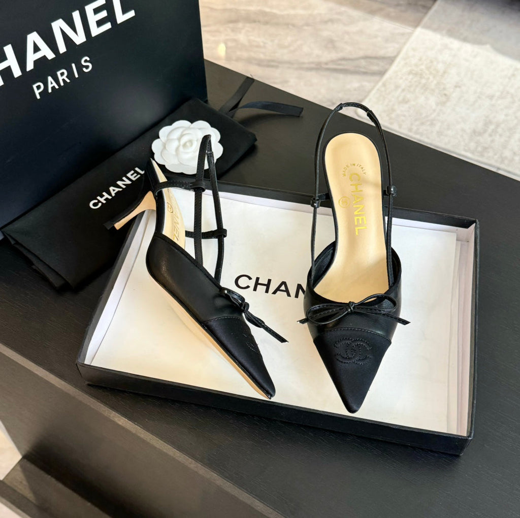 CHANEL SLINGBACK WITH BOW IN BLACK LAMBSKIN