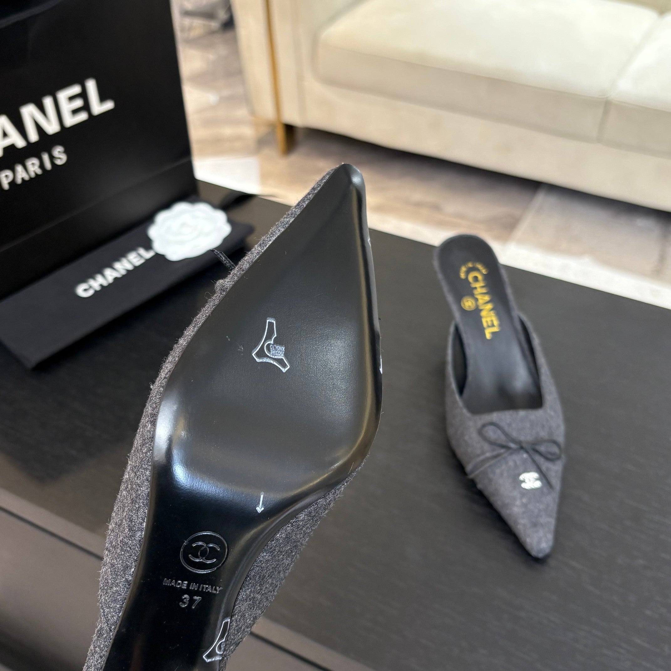 CHANEL HIGH HEEL MULE 65 MM IN MOUSE GRAY FELT COTH