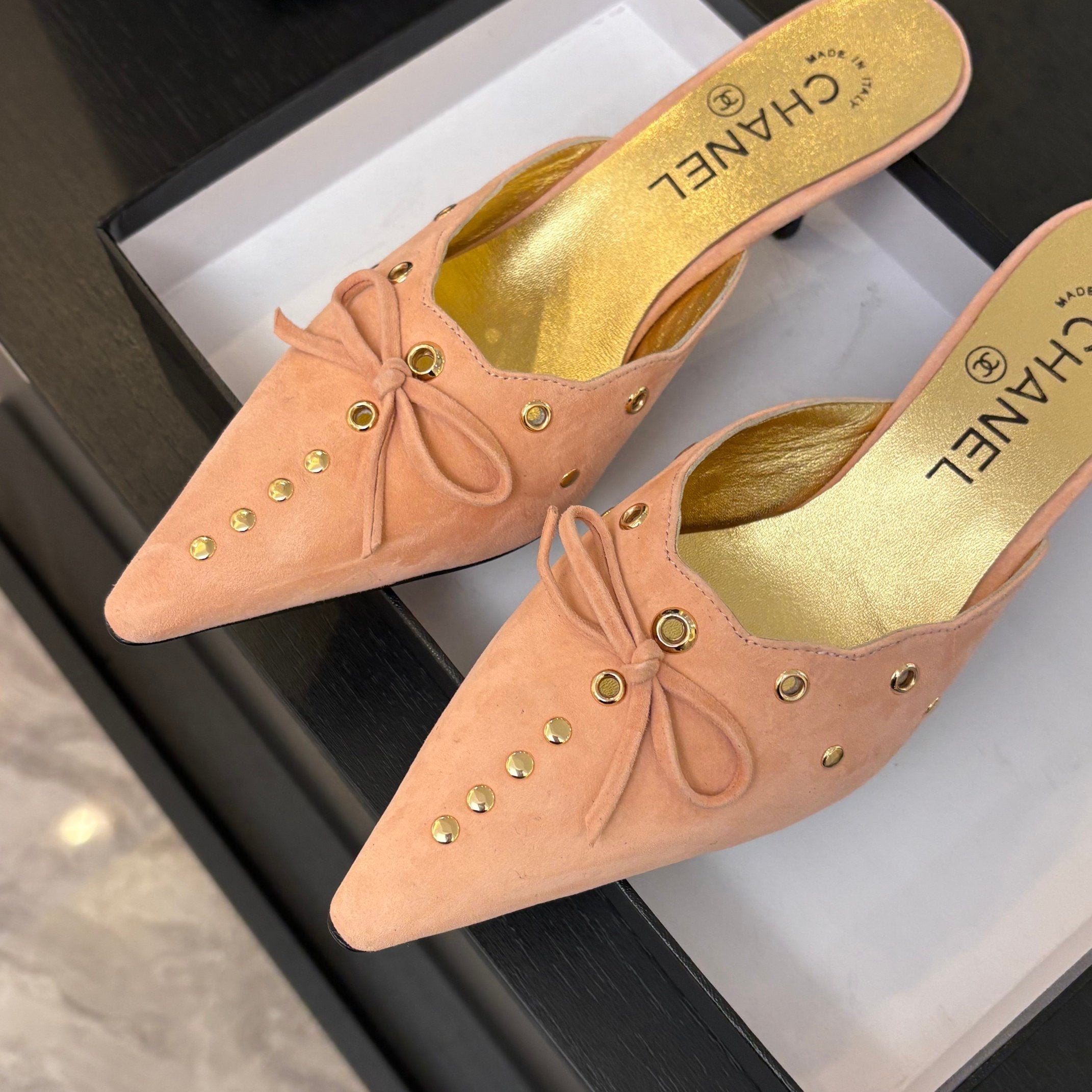 CHANEL HIGH HEEL MULE 65 MM IN LIGHT PINK SUEDE