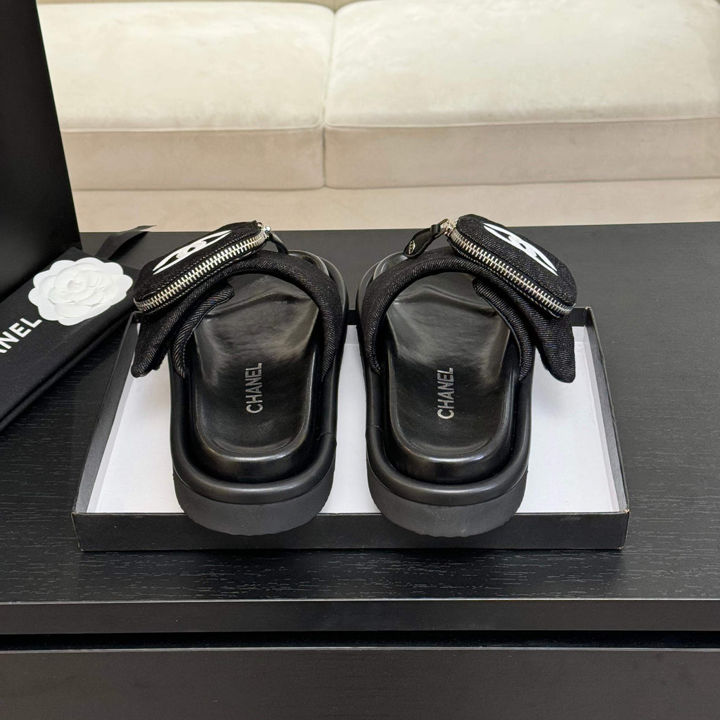 CHANEL SLIDE IN BLACK DENIM FABRIC 45 MM