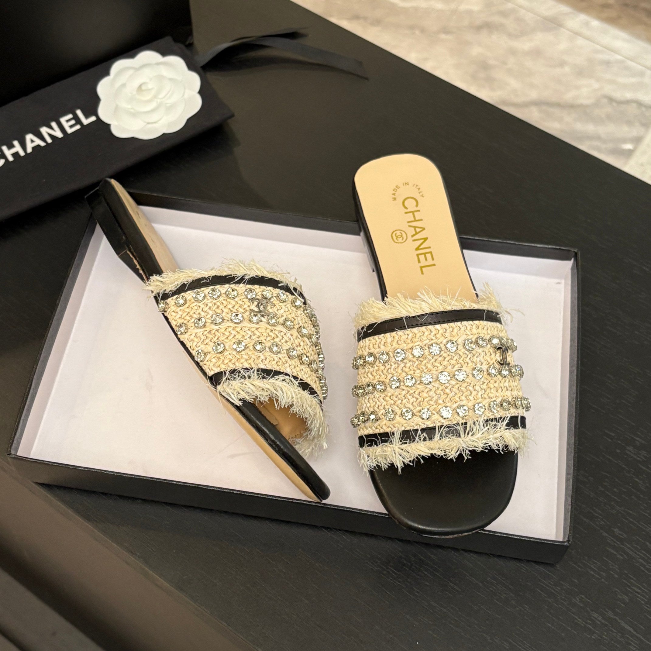 CHANEL FLAT SANDALS BEIGE AND BLACK WITH CRYSTALS