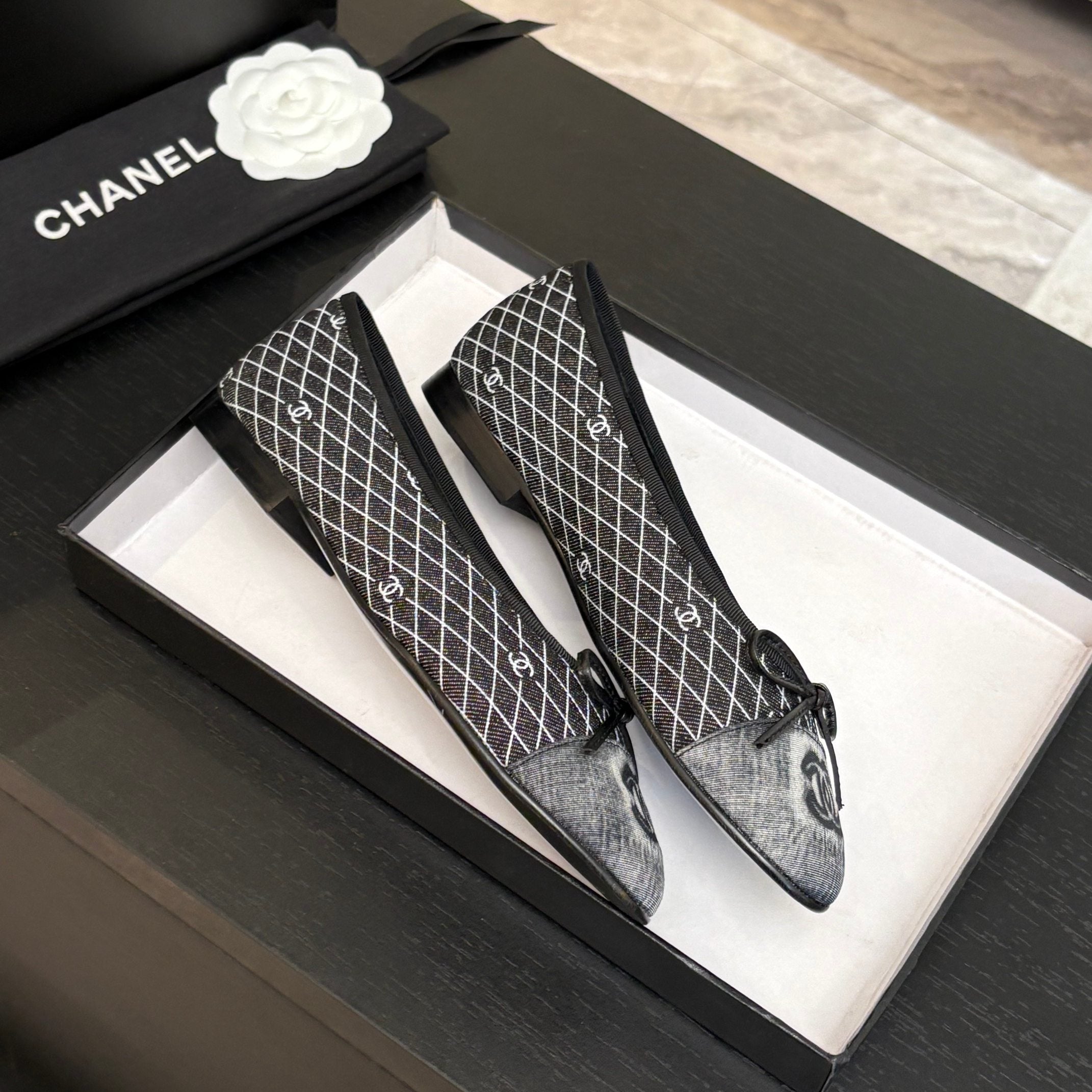 CHANEL BALLET FLATS IN CHARCOAL BLACK MONOGRAM DENIM