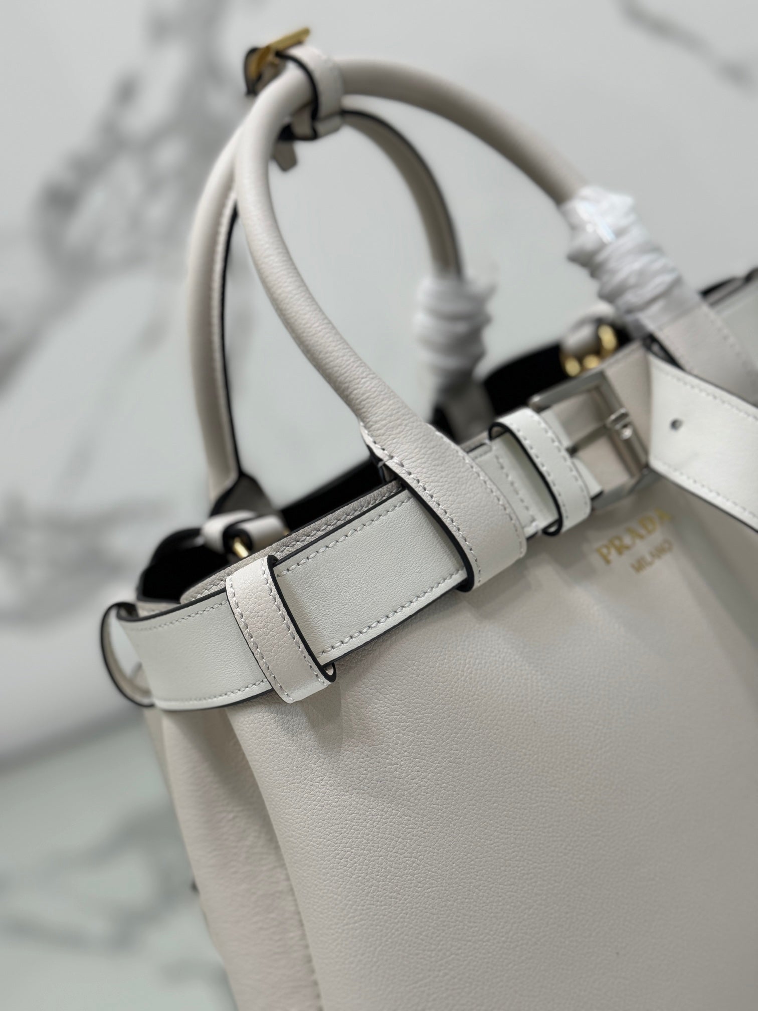 PRADA TOTE BAG WITH BELT 32 IN WHITE IMPORTED CALFSKIN