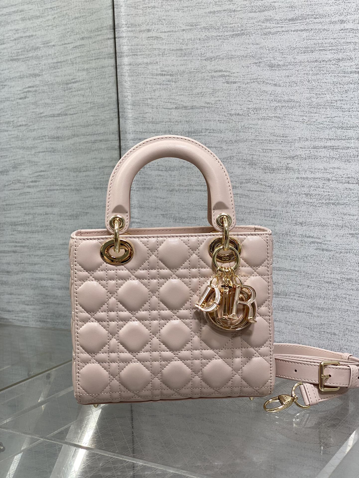 DIOR LADY MINI BAG 20 IN LIGHT PINK LAMBSKIN