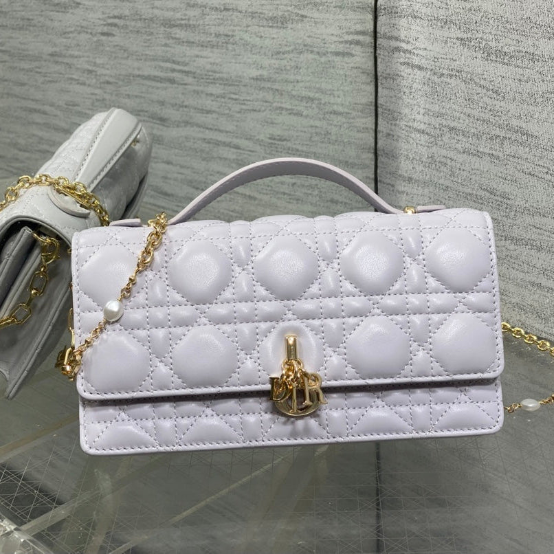 DIOR 25S  TALK PHONE POUCH 21 IN PALE LILAC CALFSKIN GOLD HARDWARE