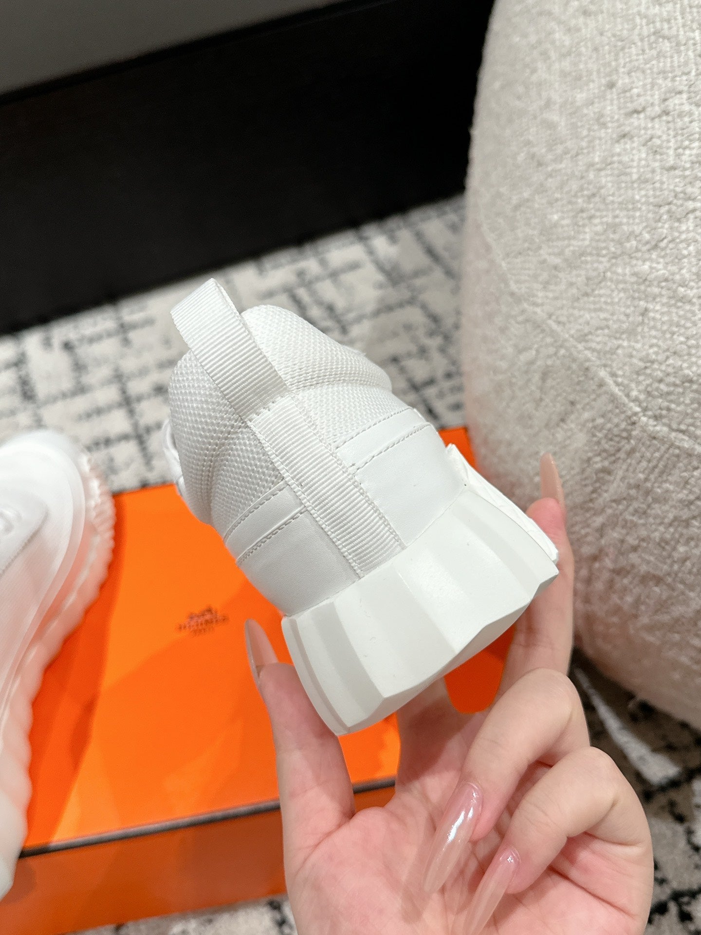 HERMES BOUNCING SNEAKER IN WHITE CALFSKIN AND FABRIC