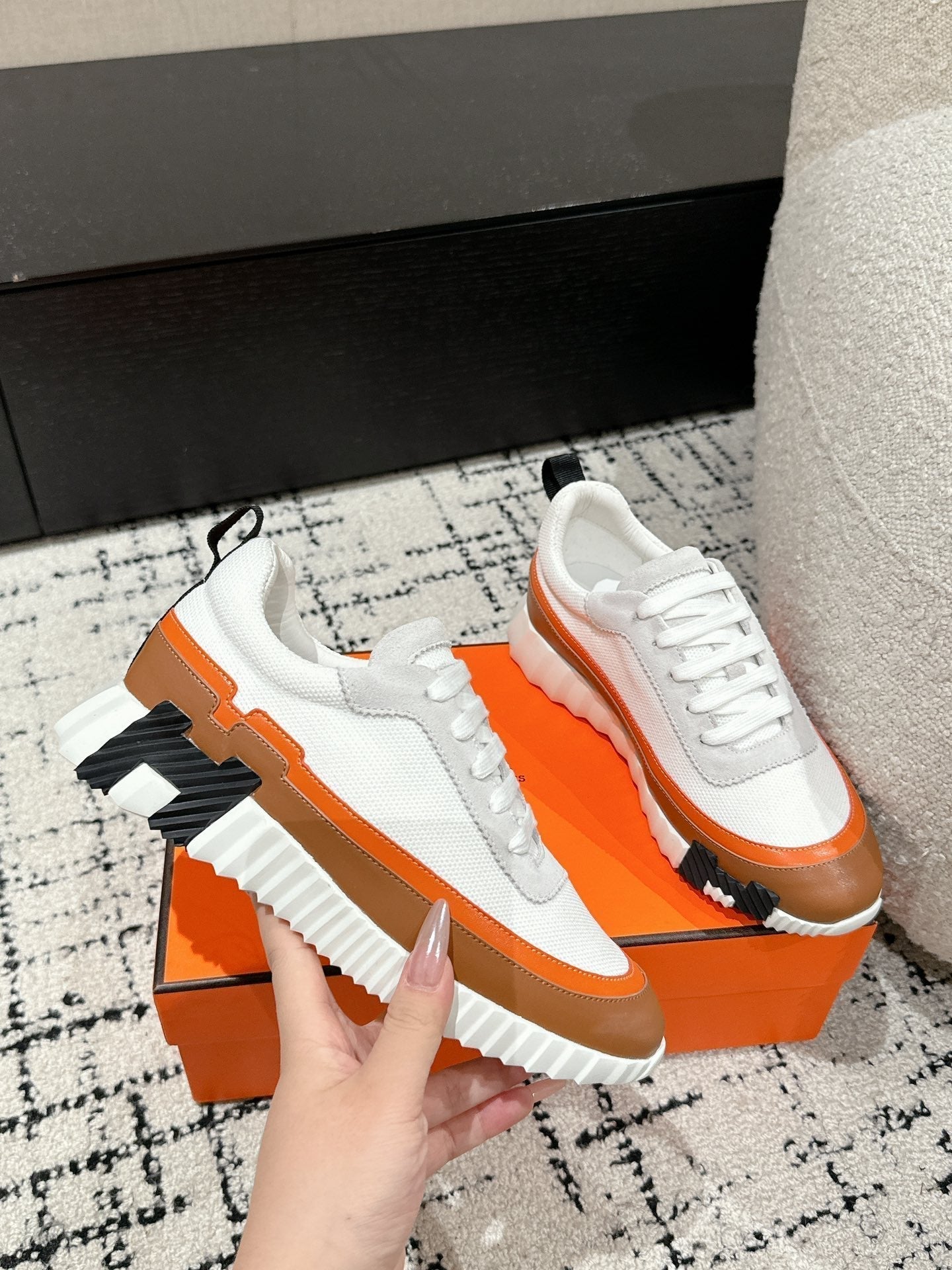 HERMES BOUNCING SNEAKER IN BRONZE BROWN CALFSKIN AND WHITE FABRIC