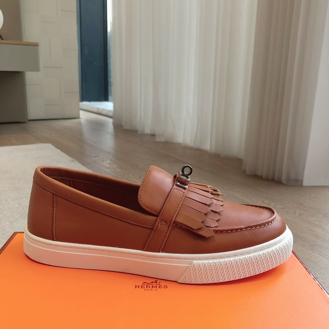 HERMES GAME SLIP-ON SNEAKER CARAMEL WITH TASSELS CALFSKIN