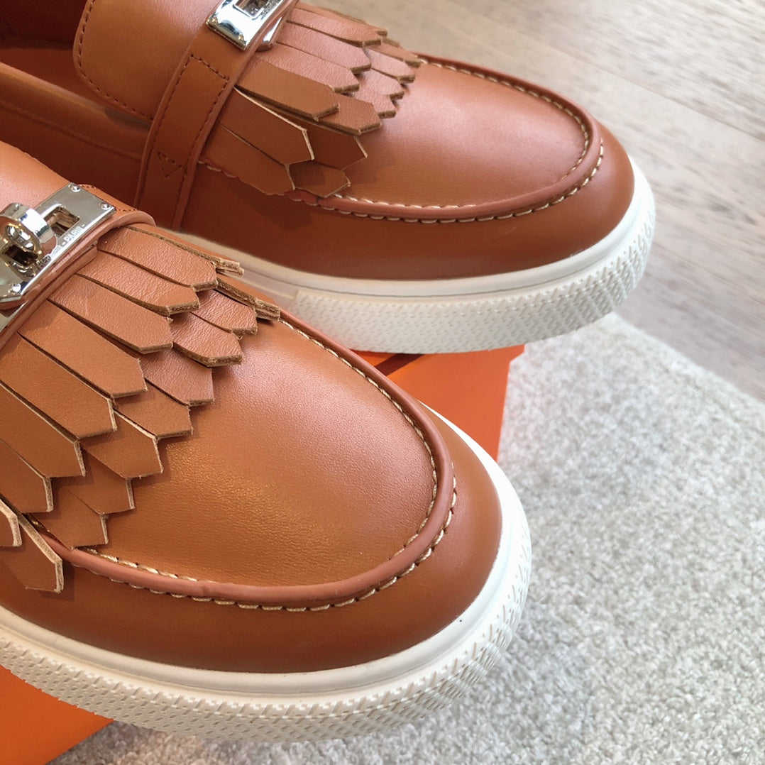HERMES GAME SLIP-ON SNEAKER CARAMEL WITH TASSELS CALFSKIN