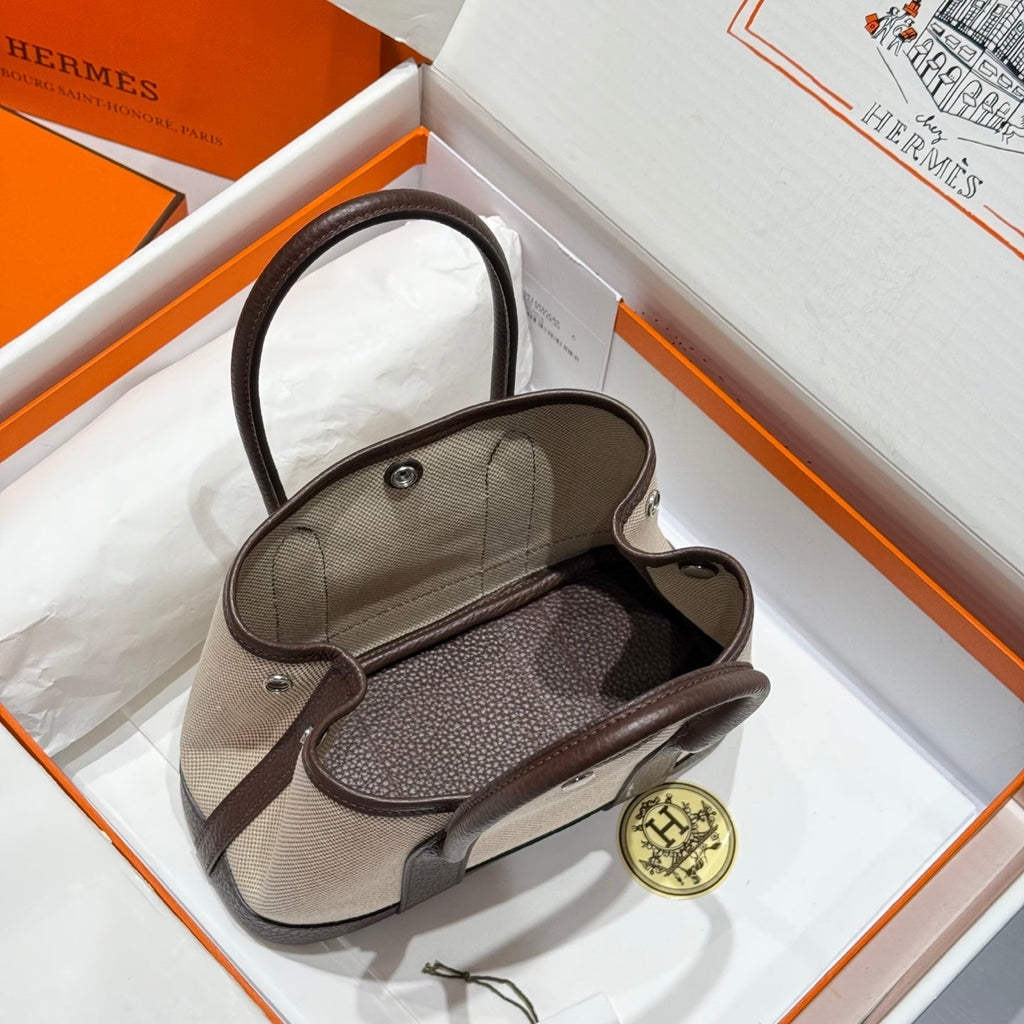 HERMES GARDEN PARTY 23CM IN BEIGE TOILETS COTTON CANVAS AND DARK BROWN CALFSKIN
