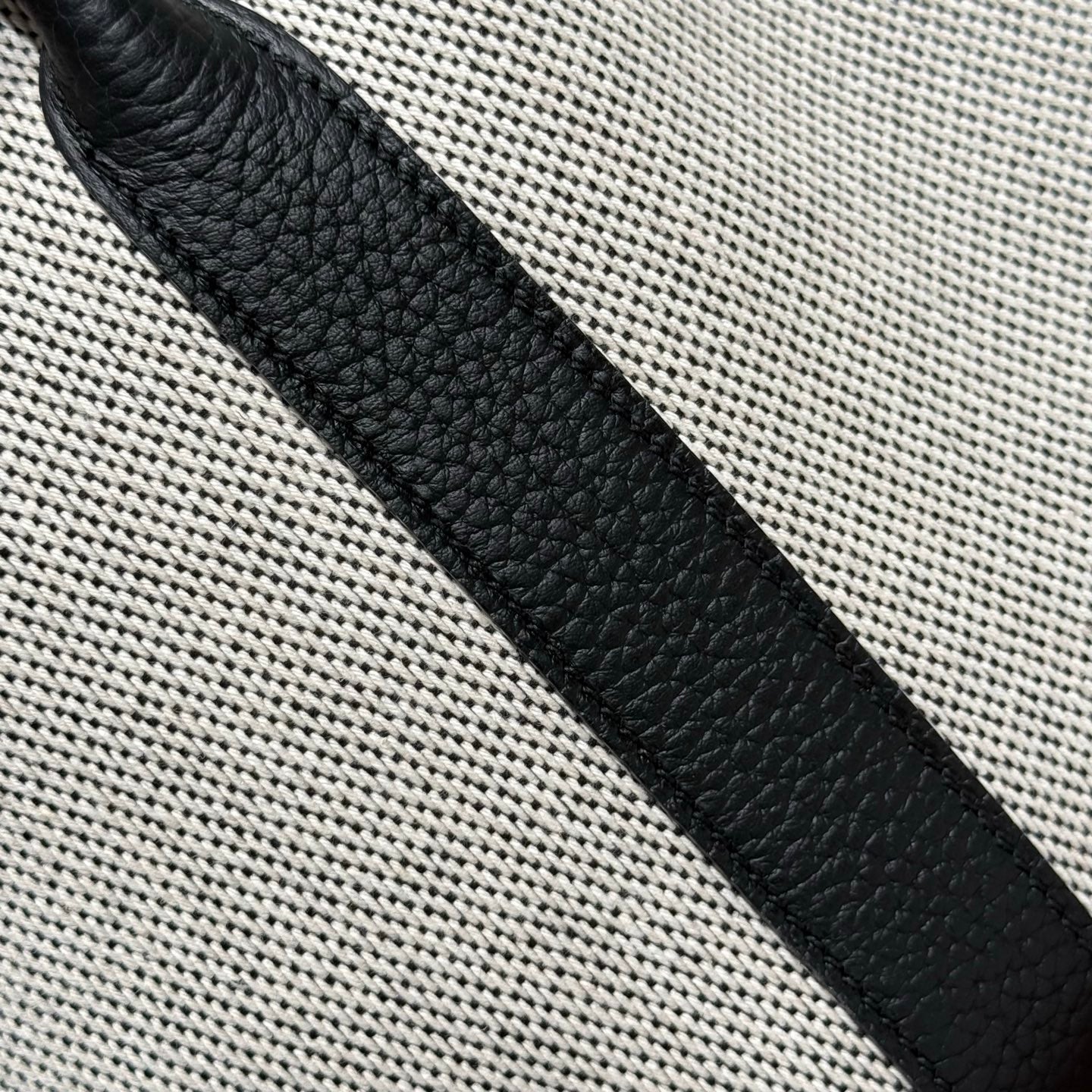HERMES GARDEN PARTY 30CM IN WHITE TOILETS COTTON CANVAS AND BLACK CALFSKIN BLUE CANVAS ON SIDE OTHER