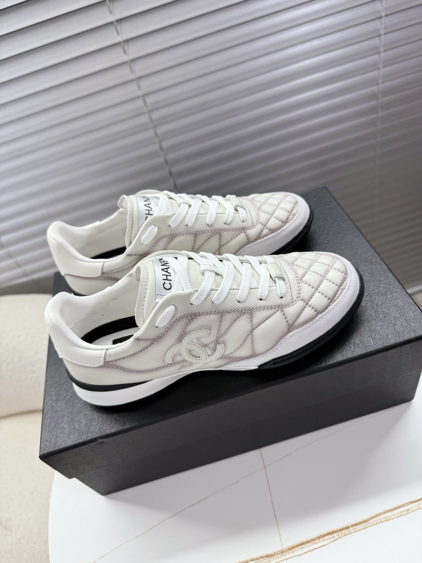 CHANEL 25S TRAINERS WHITE AND LIGHT GRAY IN CALFSKIN