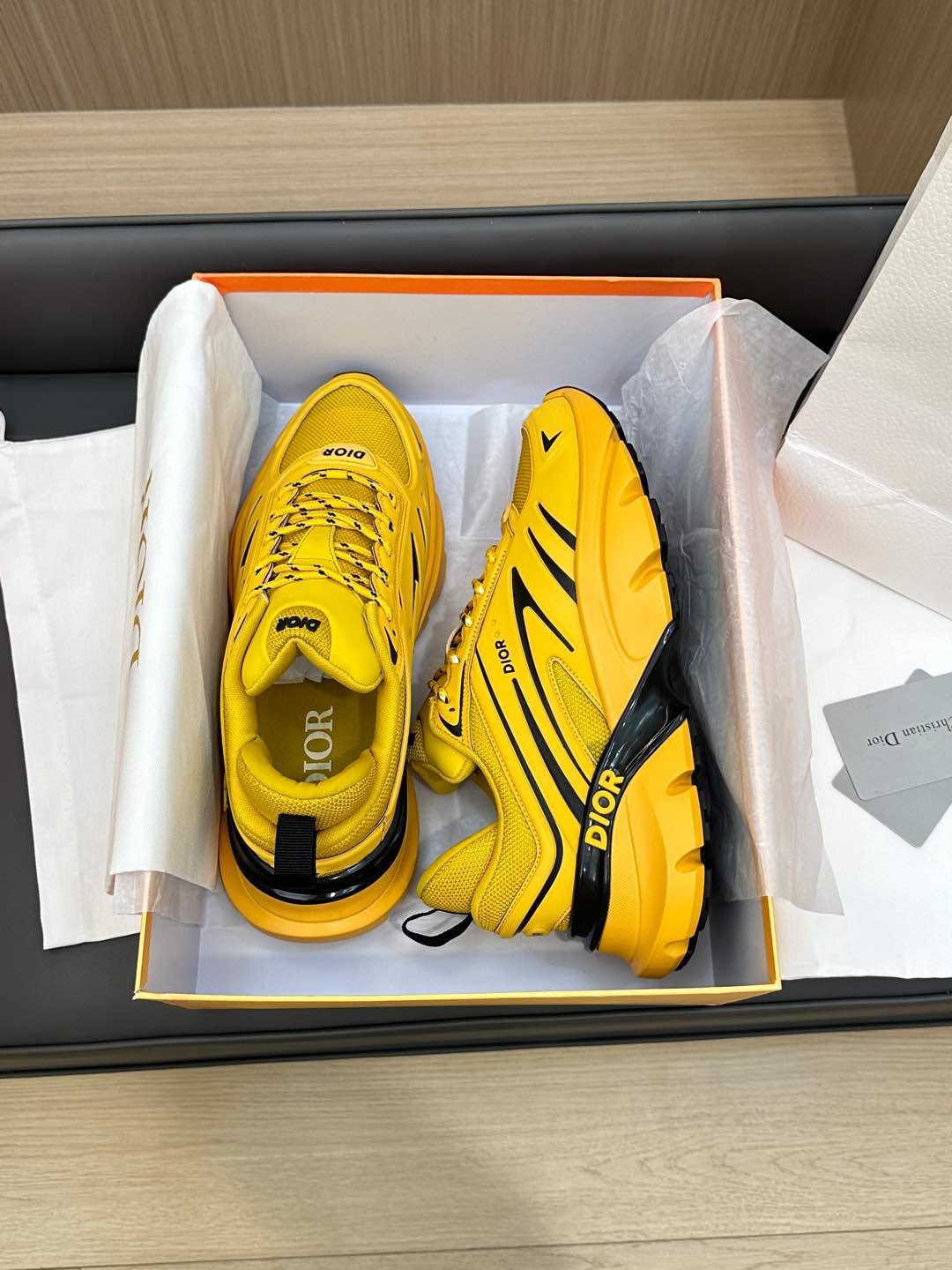 DIOR B44 BLADE SNEAKER CLASSIC YELLOW TECHNICAL MESH AND TECHNICAL FABRIC