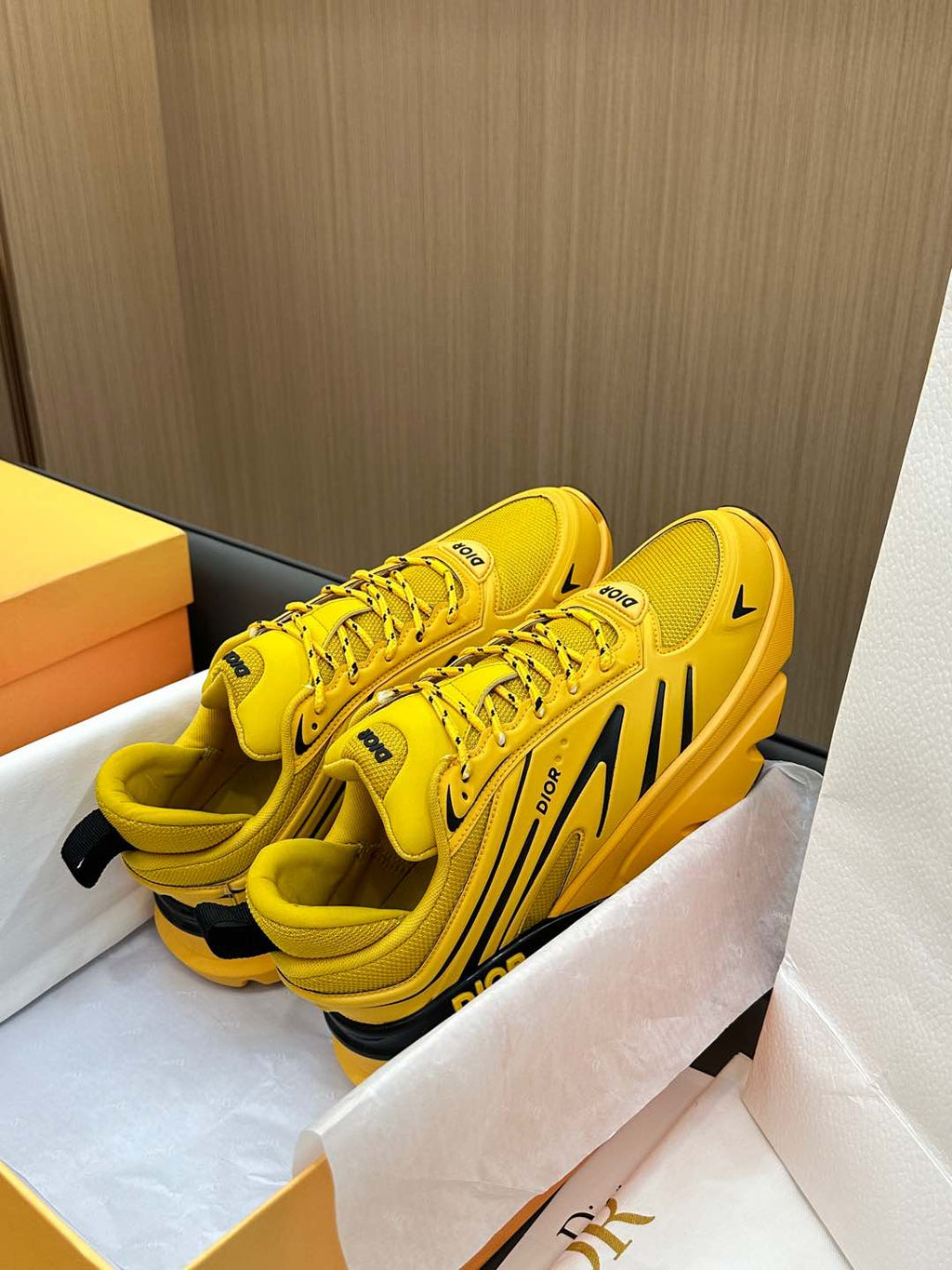 DIOR B44 BLADE SNEAKER CLASSIC YELLOW TECHNICAL MESH AND TECHNICAL FABRIC