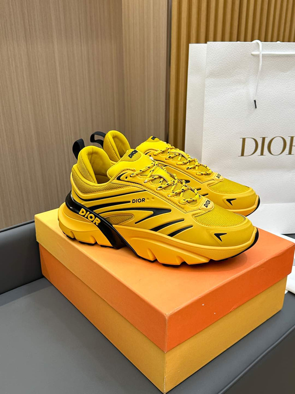 DIOR B44 BLADE SNEAKER CLASSIC YELLOW TECHNICAL MESH AND TECHNICAL FABRIC