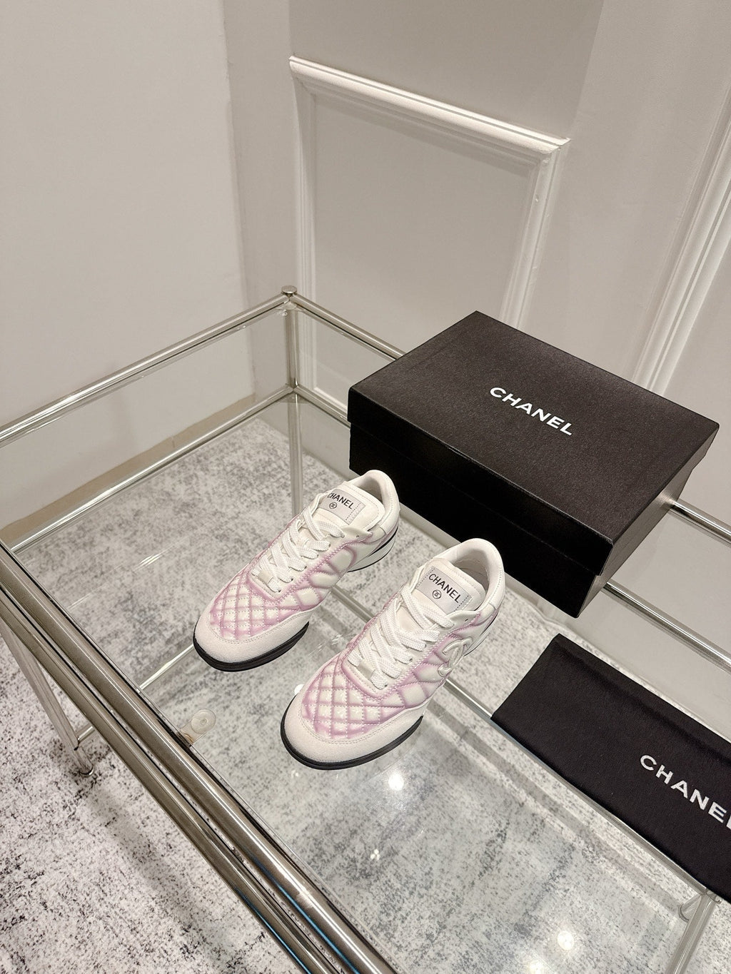CHANEL CASUAL SNEAKER IN WHITE AND PURPLE CALFSKIN