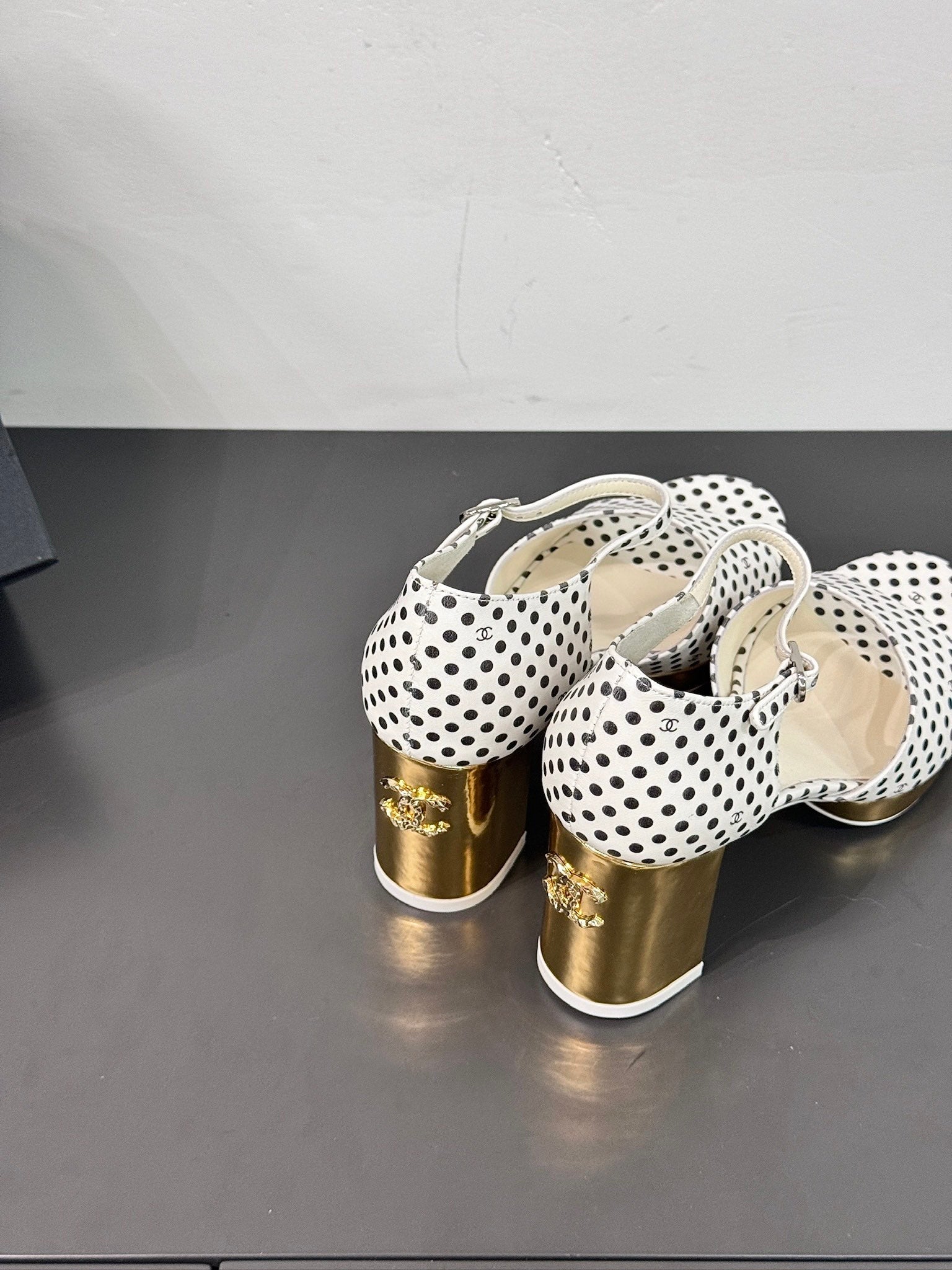 CHANEL BLOCK HEEL SANDALS WHITE POLKA DOT SHEEPSKIN