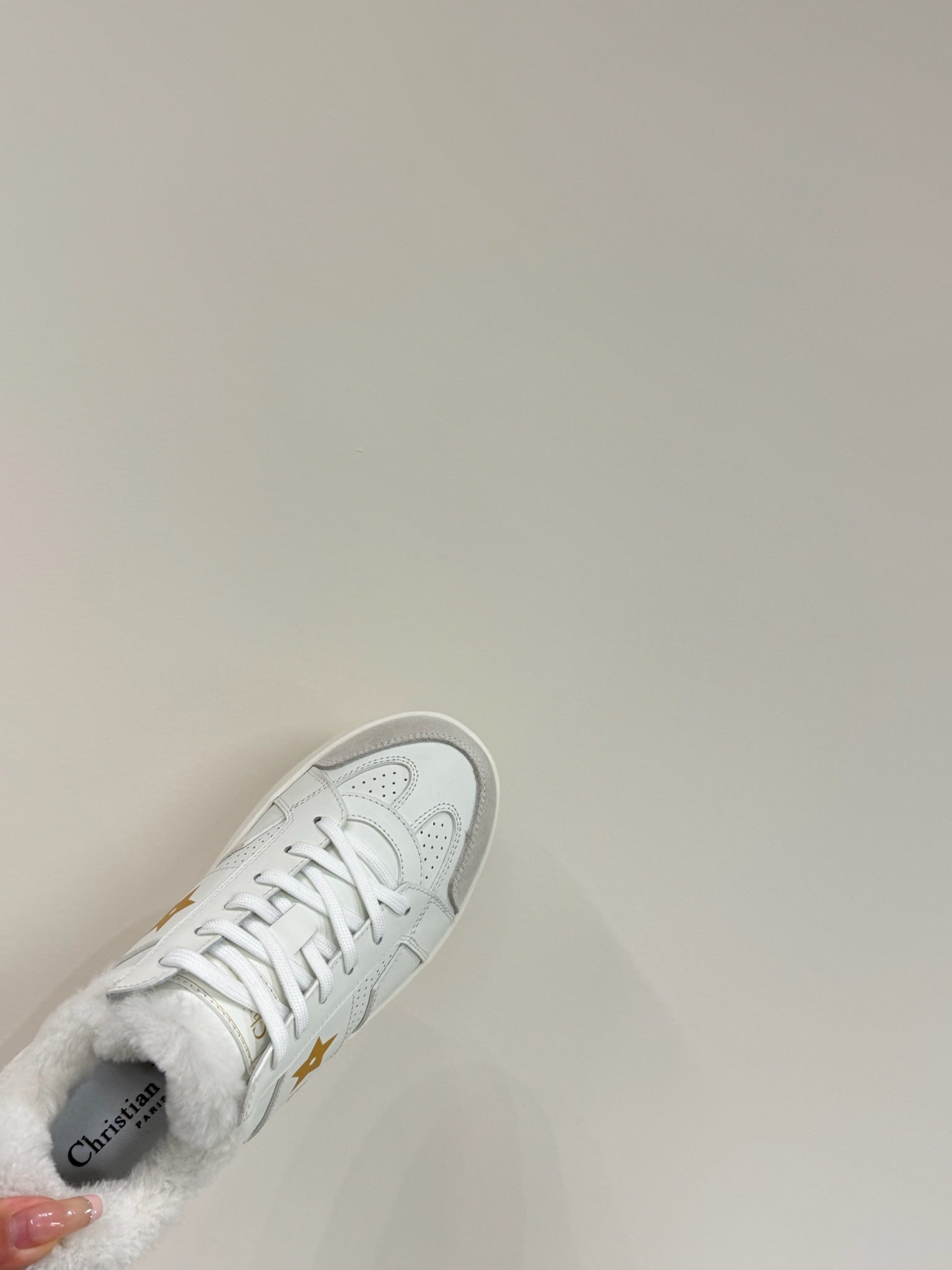 DIOR YELLOW STAR SNEAKER WHITE CALFSKIN AND SUEDE CALFSKIN WITH SHEARLING LINING