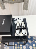 CHANEL MARY JANE FLAT IN WHITE AND BLACK VELVET