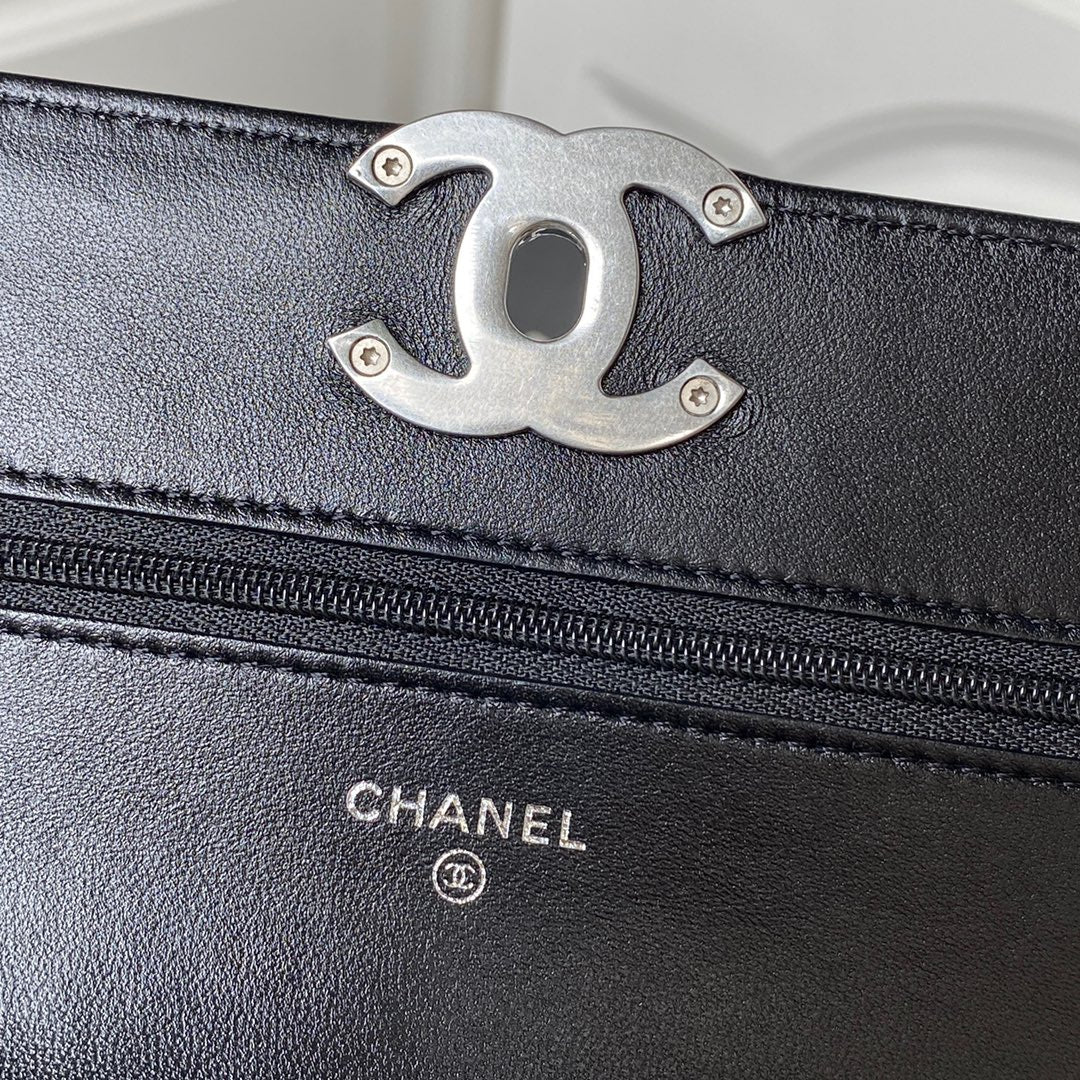 CHANEL 19 WOC 19CM BLACK LAMBSKIN SILVER HARDWARE