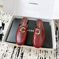 CHANEL FLAT MULE IN RUBY RED CALFSKIN HARDWARE WITH ROCK MIX CHAIN