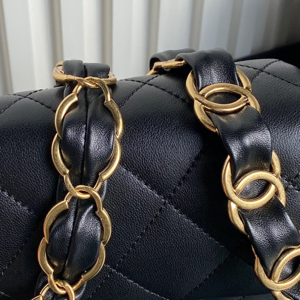 CHANEL MEDIUM FLAP BAG 26 IN BLACK CALFSKIN GOLD DOUBLE C THICK CHAIN