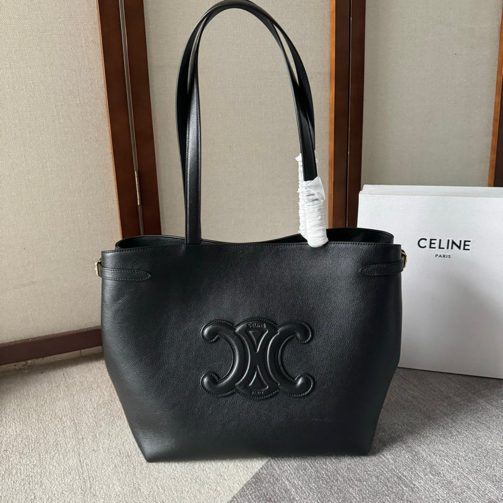 CELINE MEDIUM CABAS ANAÏS CUIR TRIOMPHE 54 IN BLACK GRAINED CALFSKIN