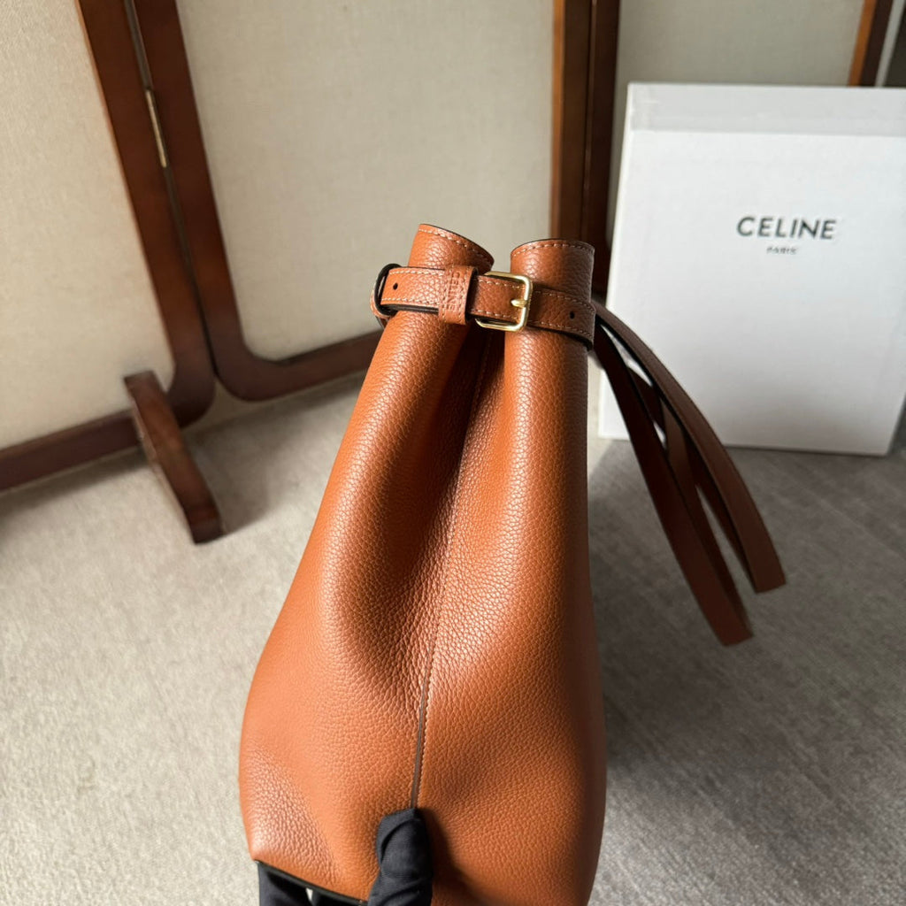 CELINE MEDIUM CABAS ANAÏS CUIR TRIOMPHE 54 IN BRONZE BROWN GRAINED CALFSKIN