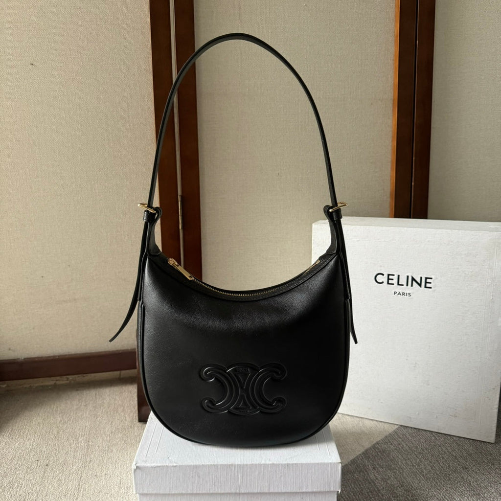 CELINE SMALL HELOÏSE BAG CUIR 22 IN BLACK CALFSKIN EMBOSSED LOGO