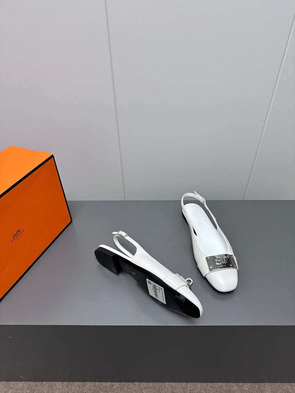 HERMES INNOCENTE SLINGBACK IN WHITE CALFSKIN