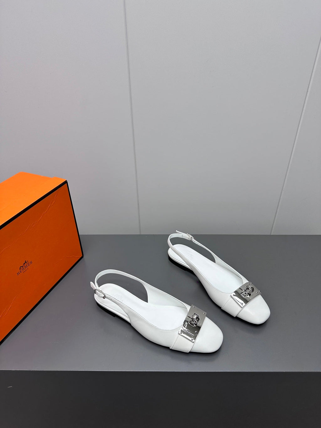 HERMES INNOCENTE SLINGBACK IN WHITE CALFSKIN