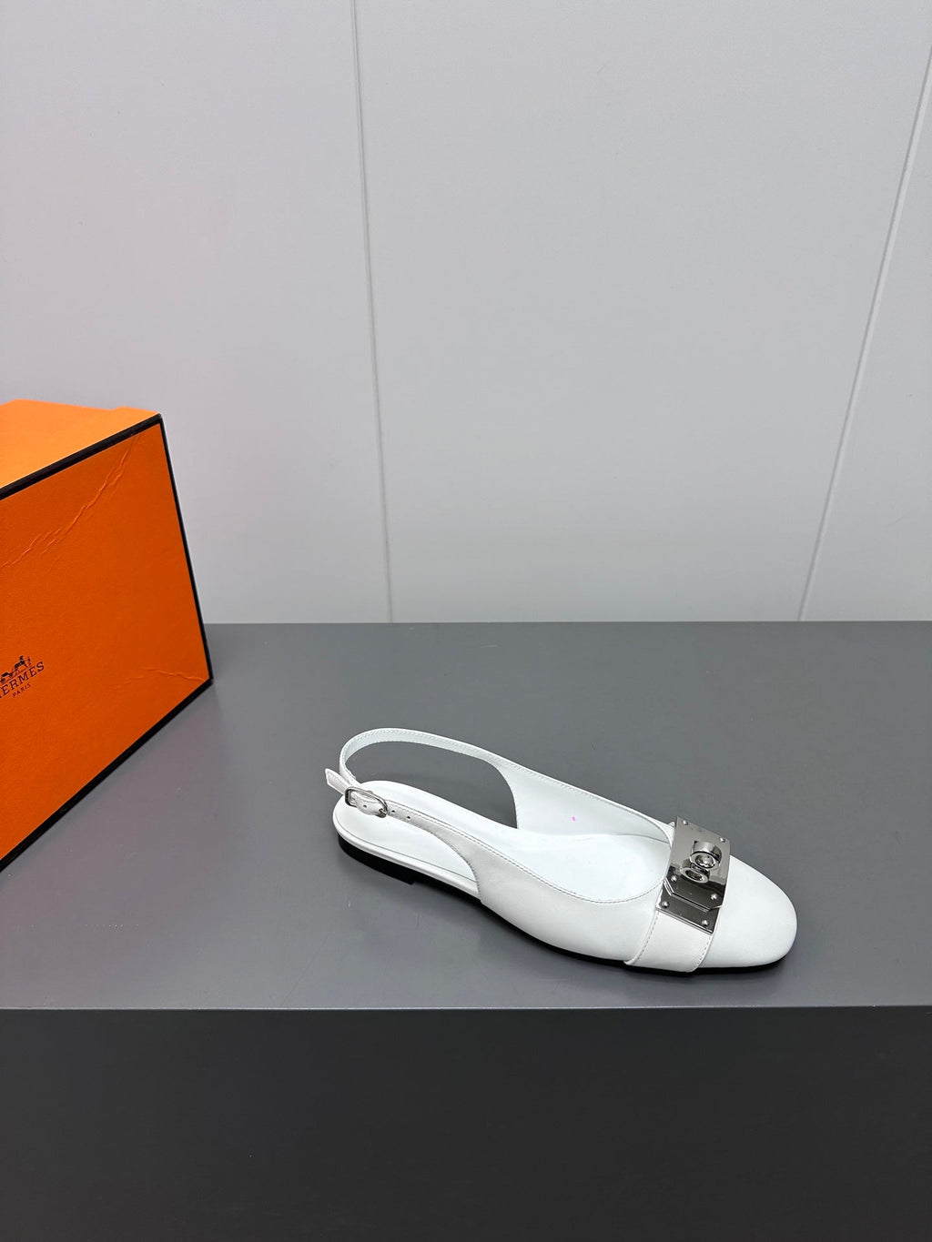 HERMES INNOCENTE SLINGBACK IN WHITE CALFSKIN
